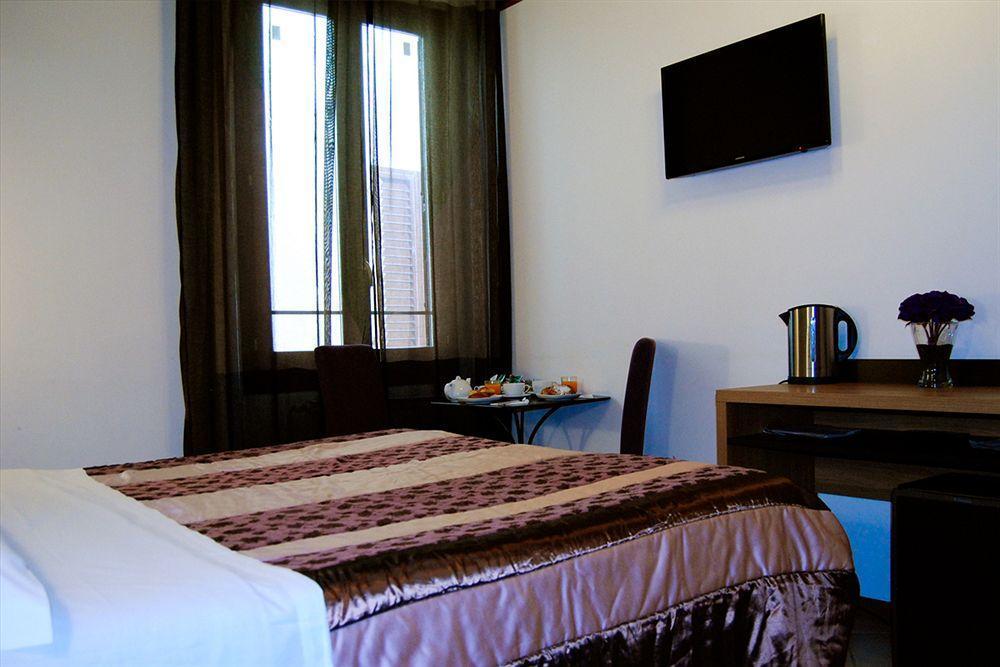 Adelaide House Hotel Florence Luaran gambar